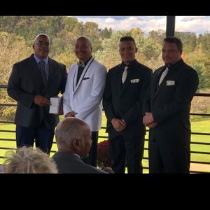 Meet your Posher, Eric